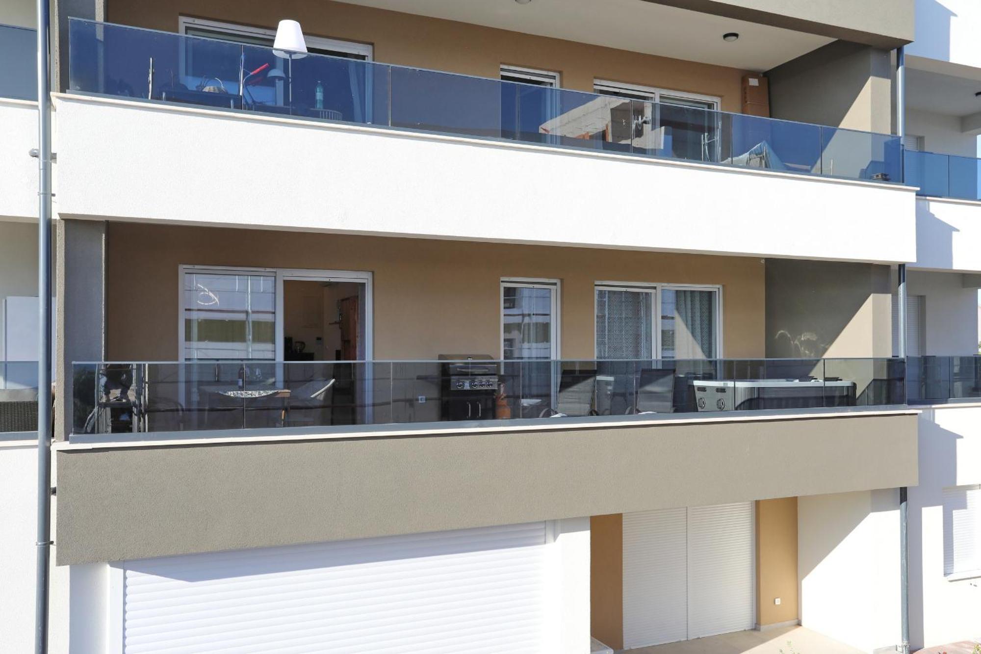 Apartment Relex With Pool & Jacuzzi Privlaka  Buitenkant foto