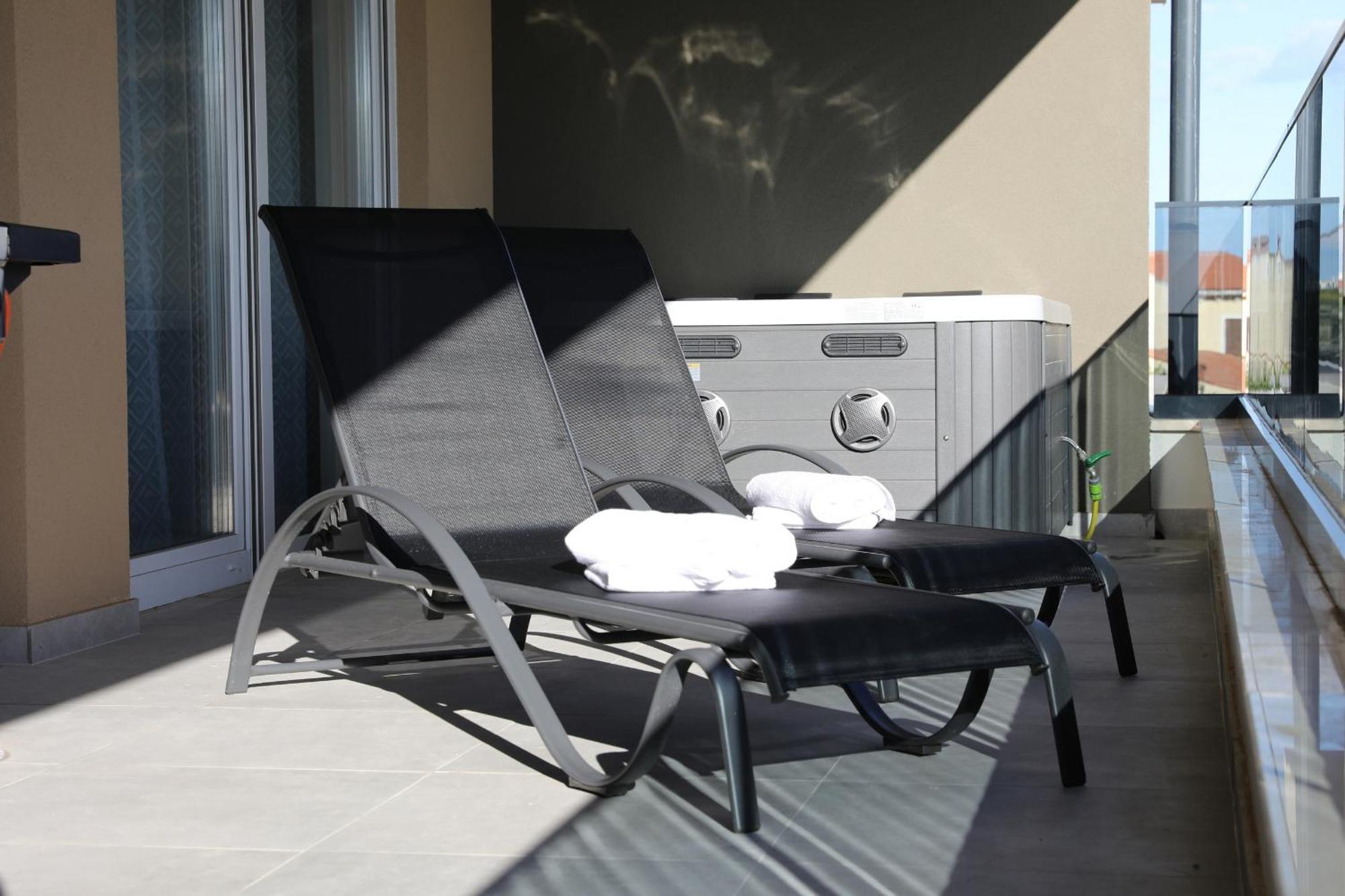 Apartment Relex With Pool & Jacuzzi Privlaka  Buitenkant foto