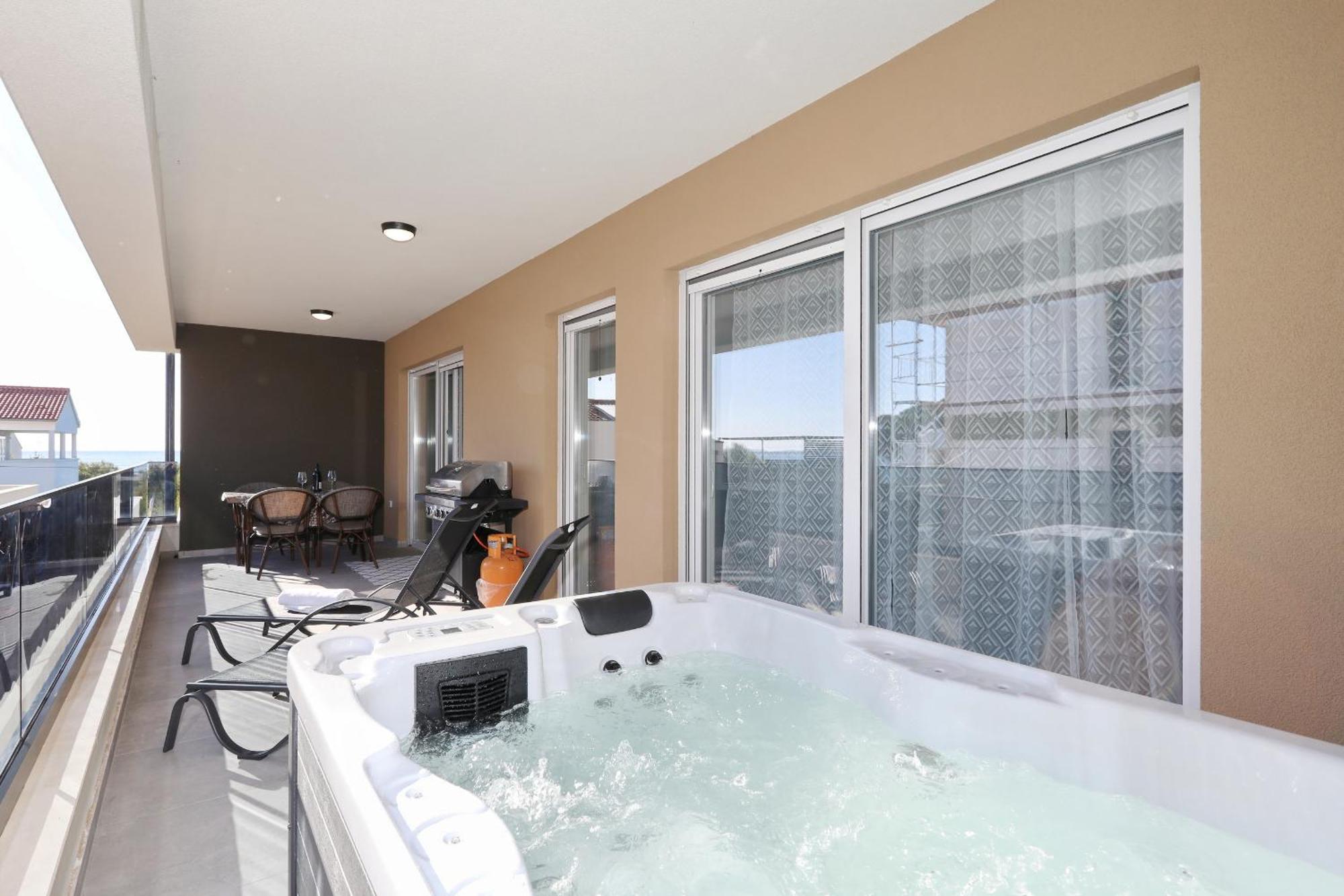Apartment Relex With Pool & Jacuzzi Privlaka  Buitenkant foto