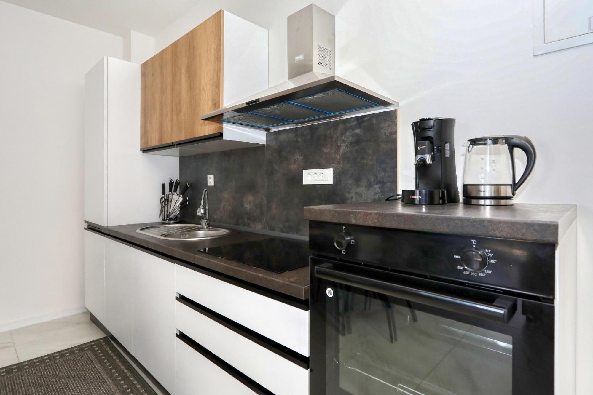 Apartment Relex With Pool & Jacuzzi Privlaka  Buitenkant foto